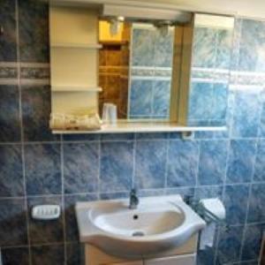 Apartmani Nikolina Ražanac エクステリア 写真