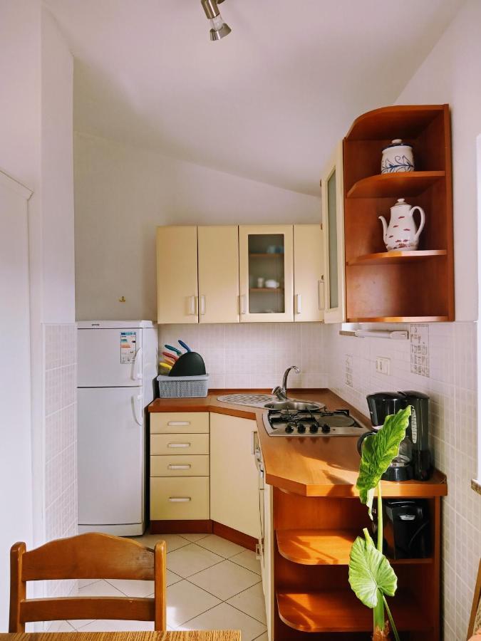 Apartmani Nikolina Ražanac エクステリア 写真